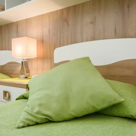 Couette-café Sarracino Relais 4*