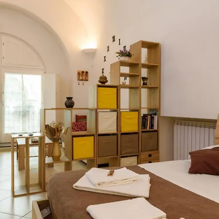 Couette-café Sarracino Relais 4*