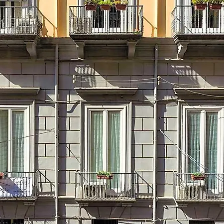 Bed & Breakfast Sarracino Relais