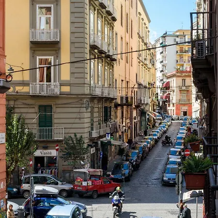 לינה וארוחת בוקר Sarracino Relais נאפולי